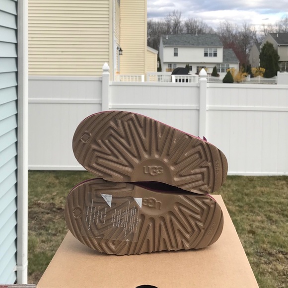 UGG Bailey Bow II Polka Dots - Picture 7 of 8